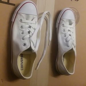 Converse classic sz 7 womens' shoes, like new #a8